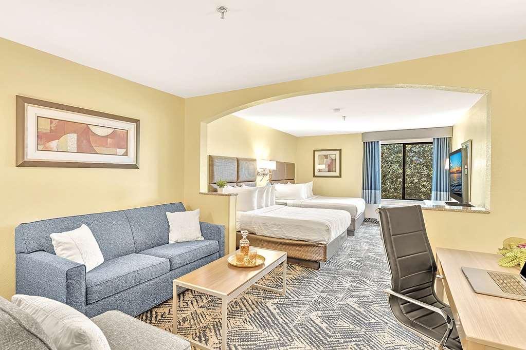 Best Western Plus Lewisville Flower Mound Номер фото