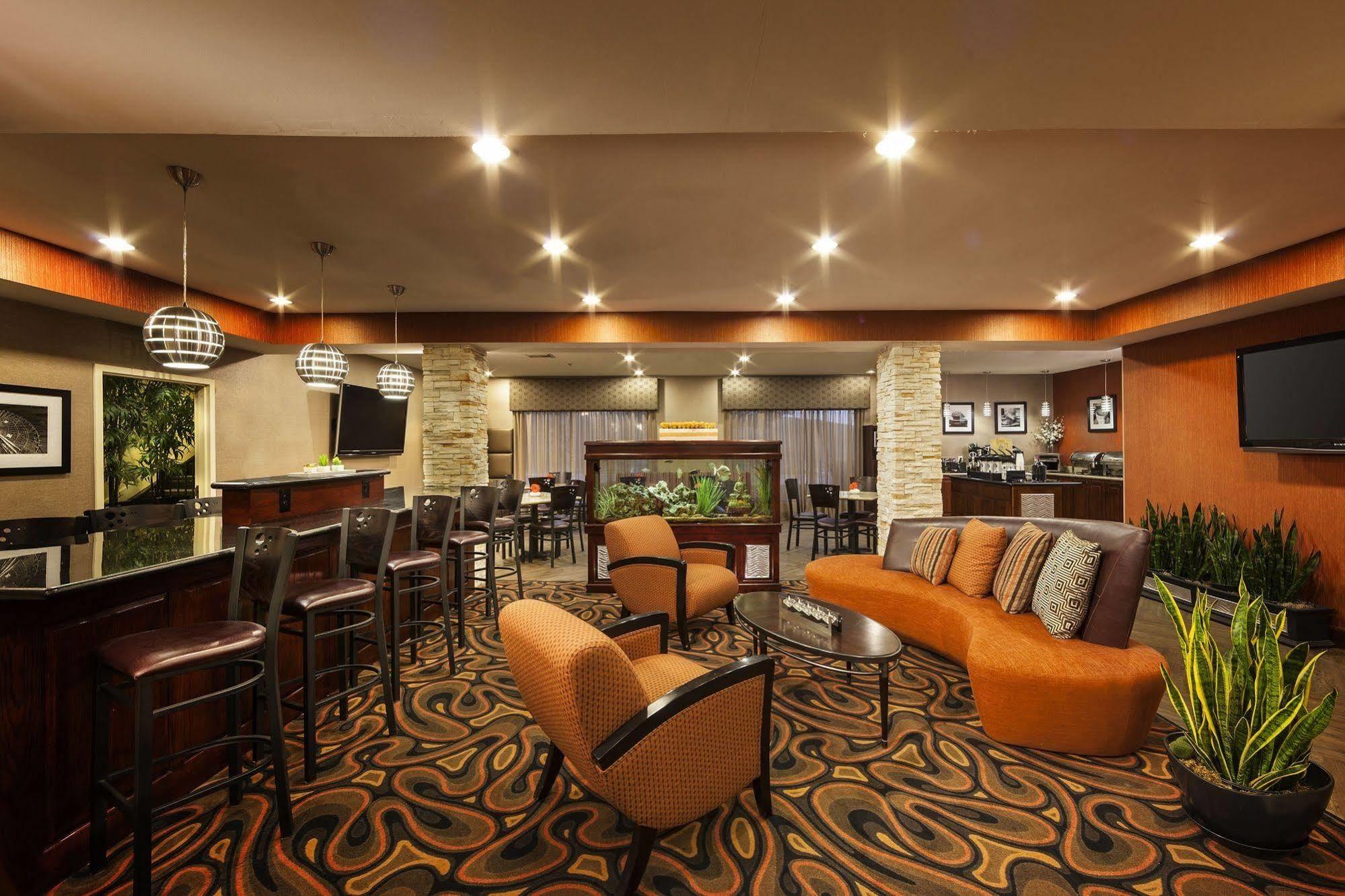 Best Western Plus Lewisville Flower Mound Экстерьер фото