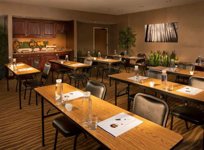 Best Western Plus Lewisville Flower Mound Экстерьер фото
